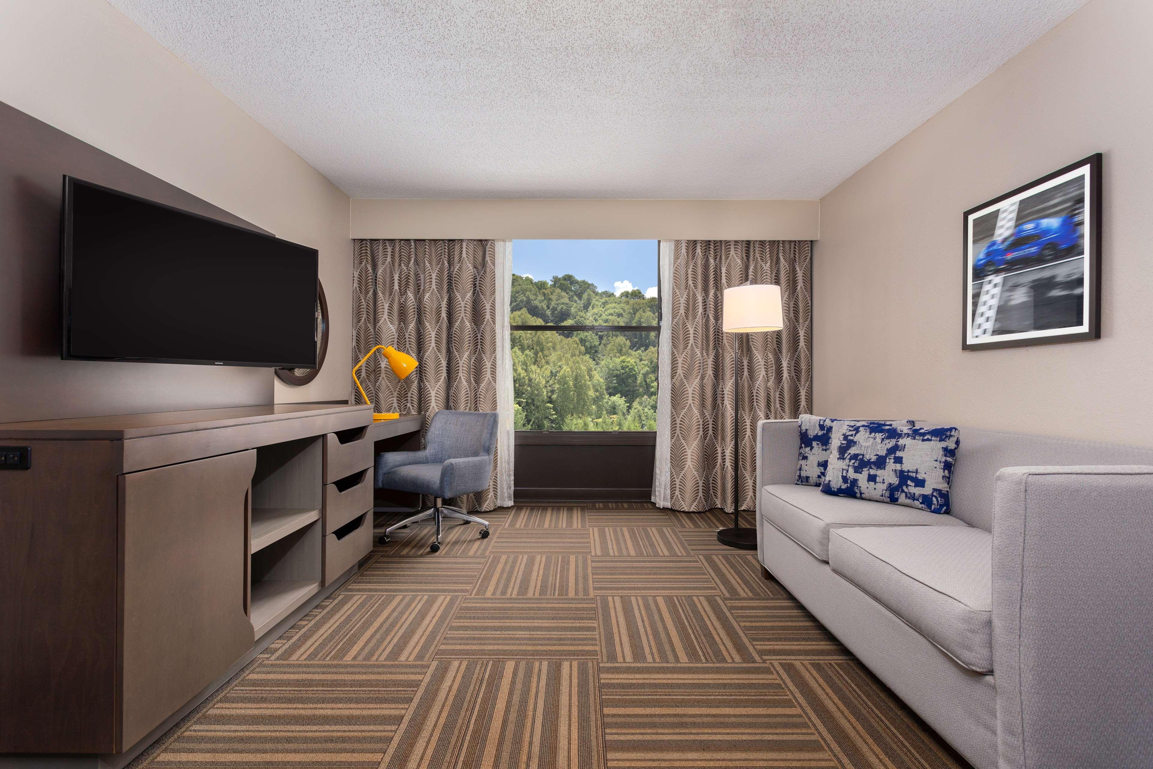 Hampton Inn Bristol Eksteriør billede