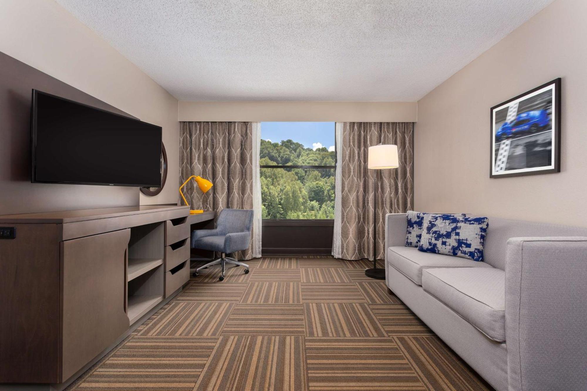 Hampton Inn Bristol Eksteriør billede